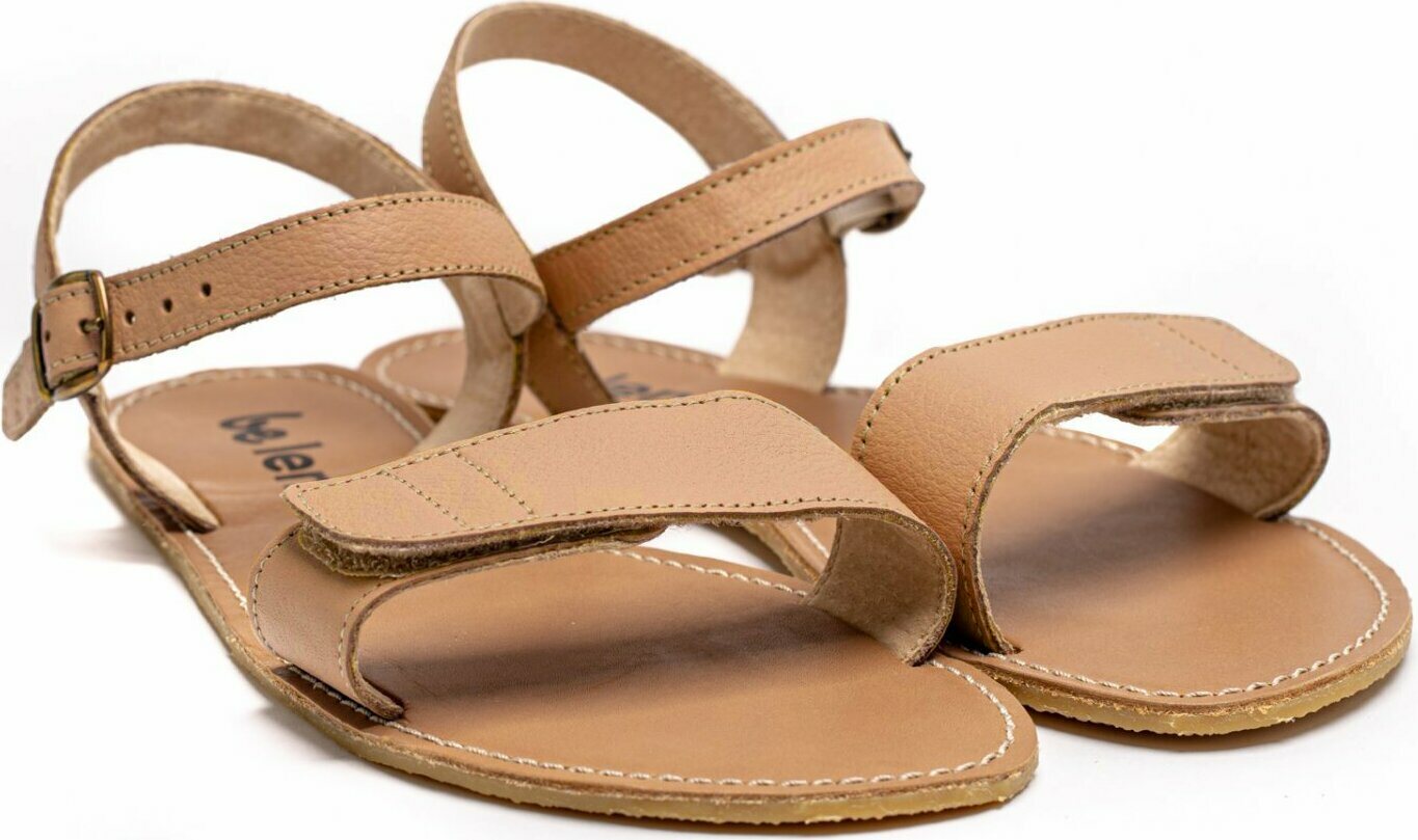 Be Lenka Grace Ruskea