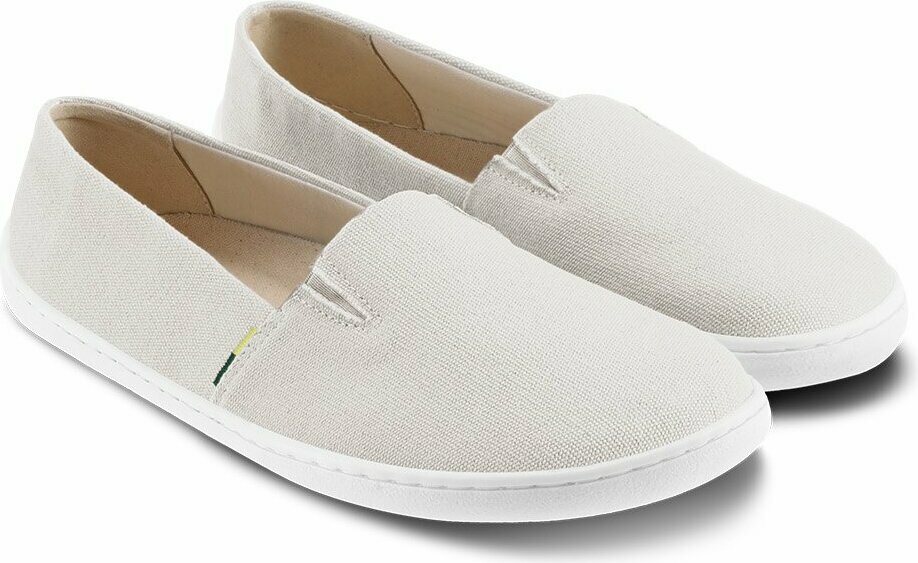 Be Lenka Bali Бежово